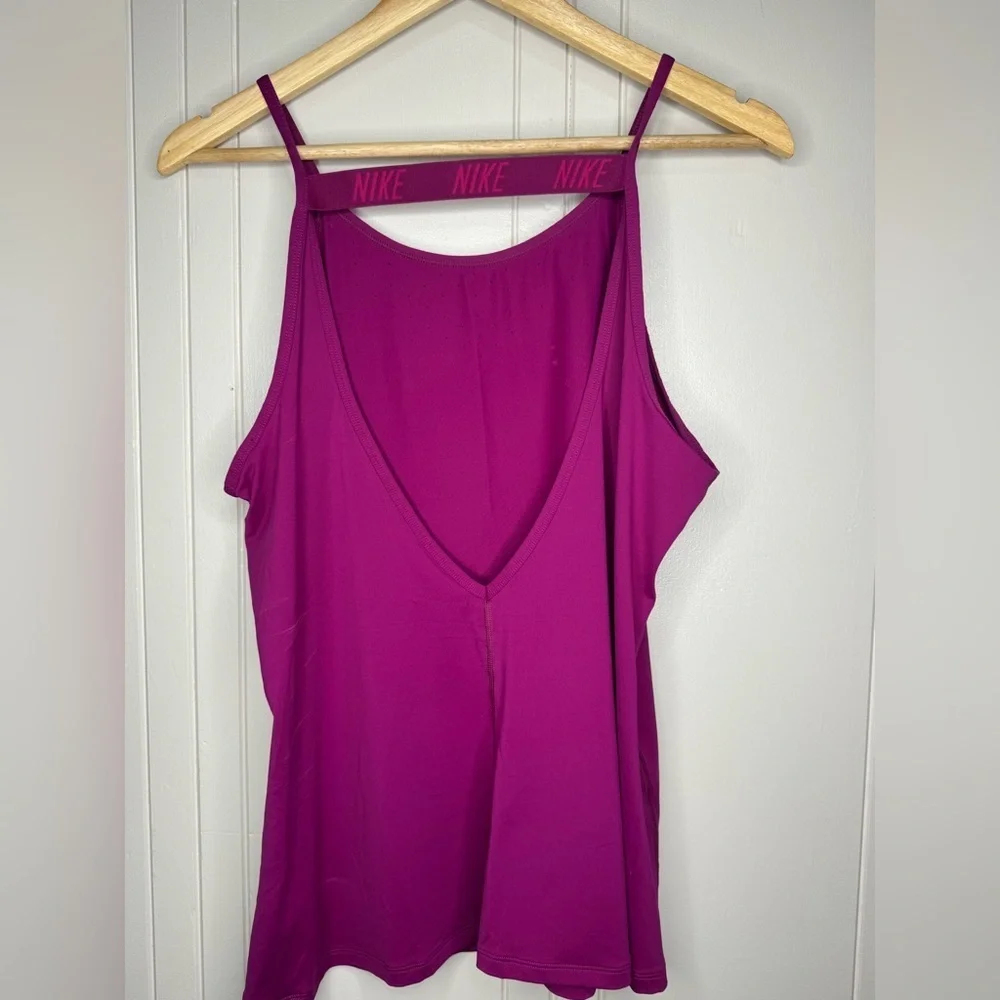 Nike Women's Dry Elastika V-Back
Violet Training Tank Top - Picture 6 of 12